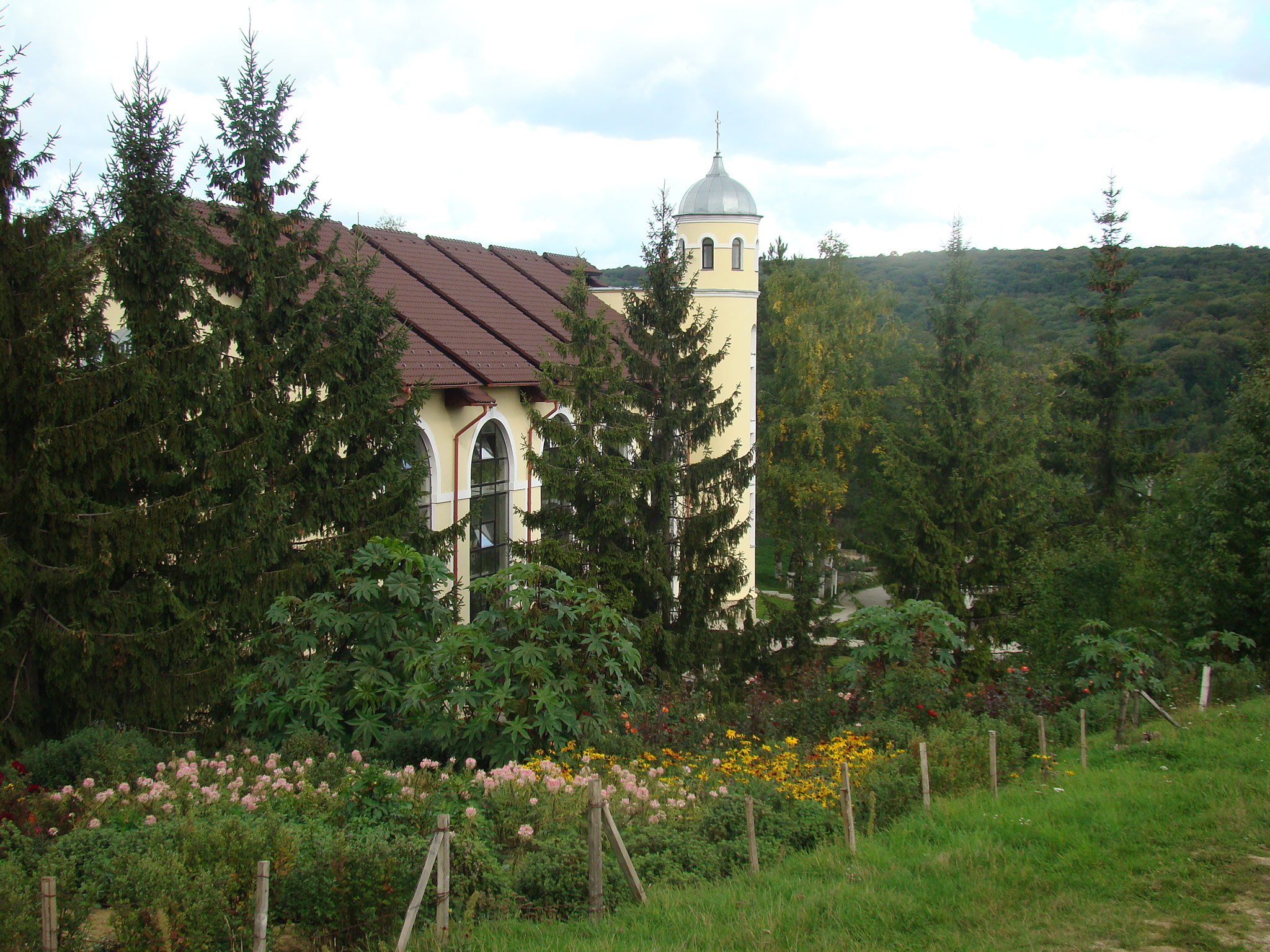 Mănăstirea Hîncu (Монастырь Хынку)